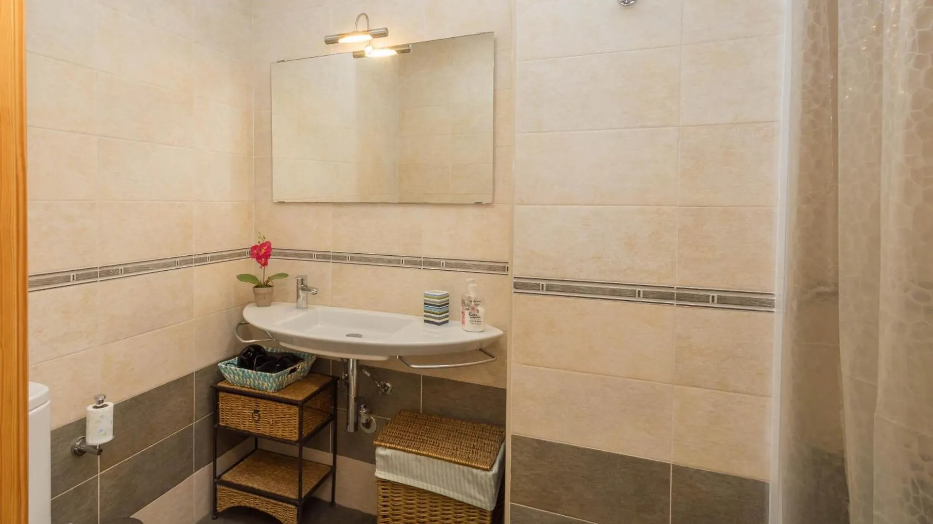 Apartment 2Br Deluxe Shine Flat - 1Min Las Canteras Las Palmas de Gran Canaria Spain